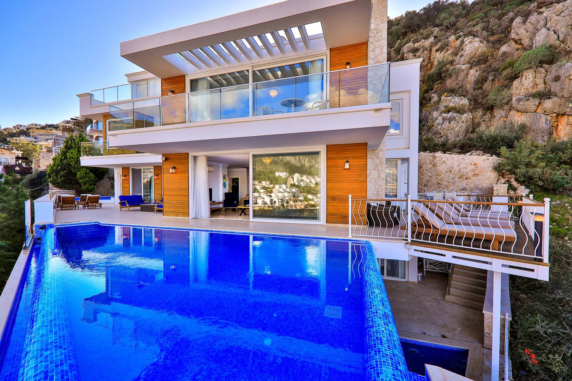 TY 128 Villa Tuna Kışla görsel 1