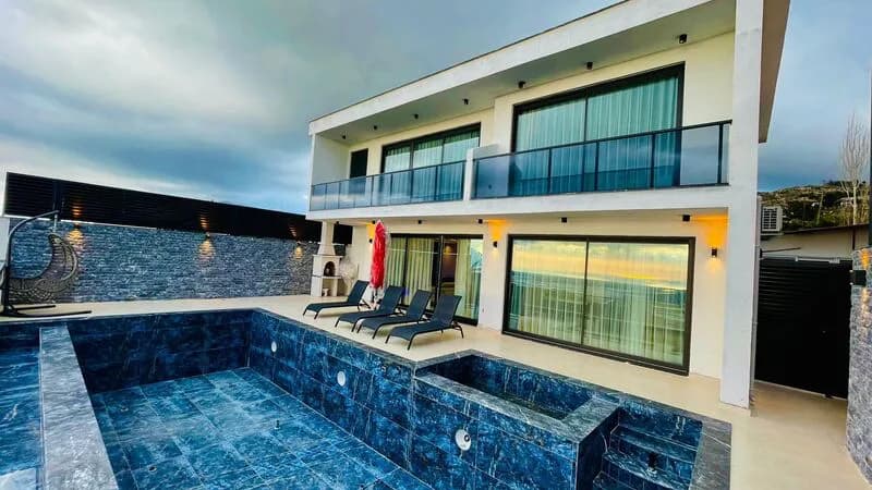 TY 111 Villa Xanadu görsel 1