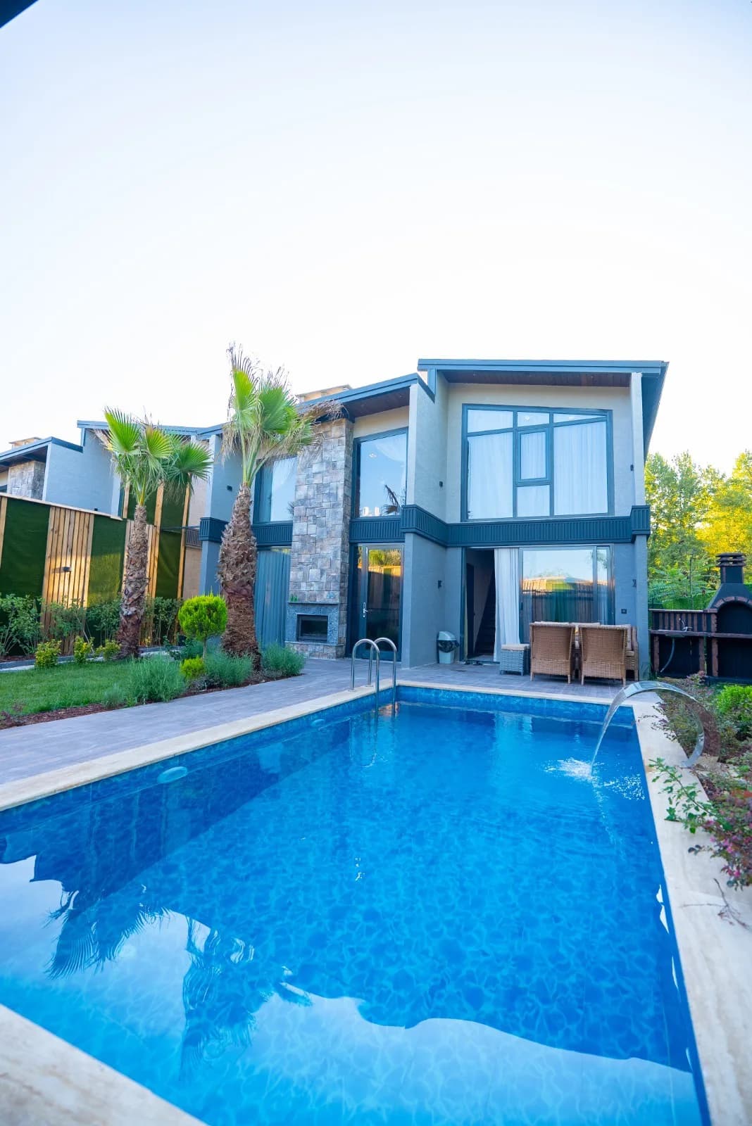 Elyora Villa görsel 1