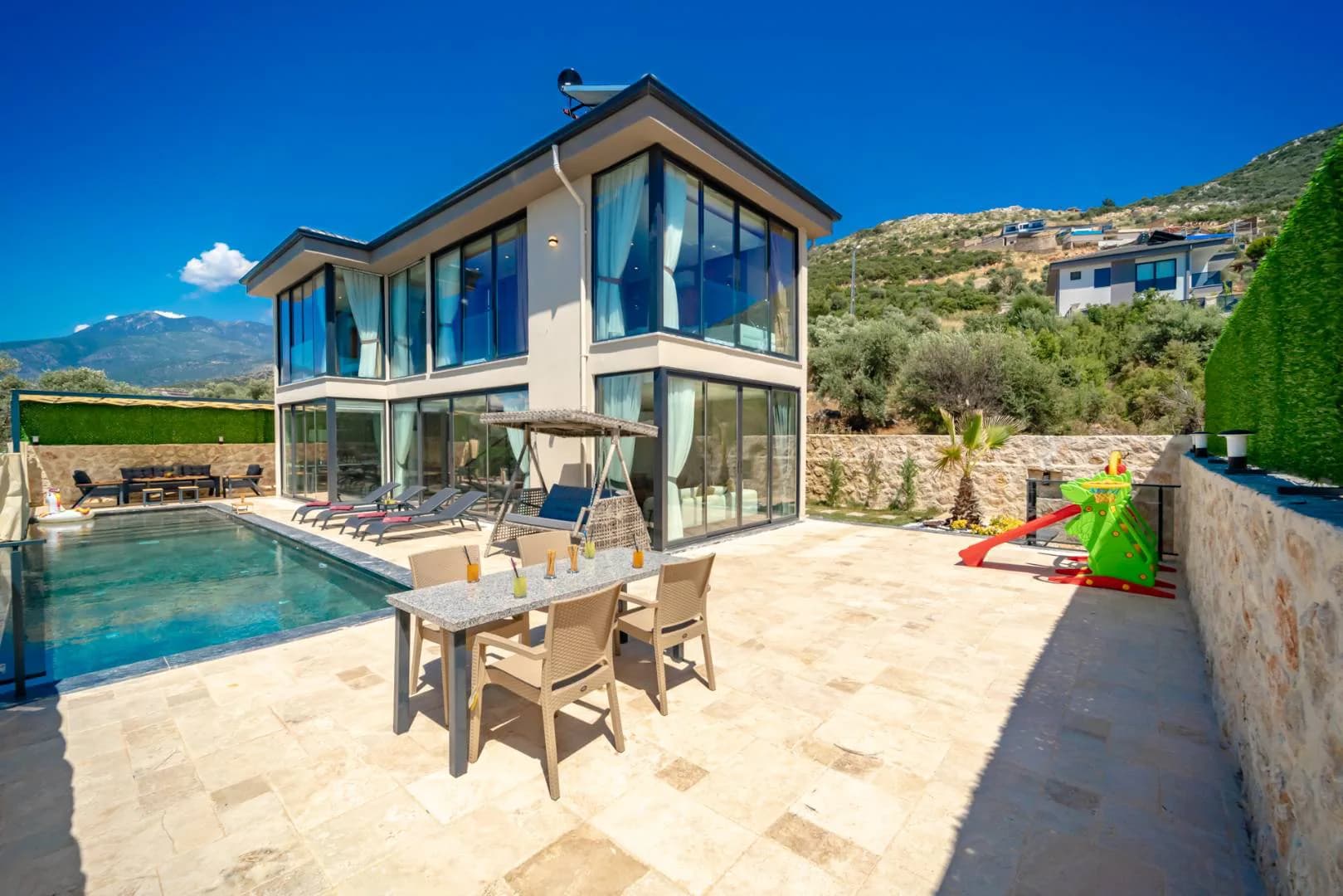 Kaş Yeşilköy'de Doğa ve Dağ Manzaralı, Özel Havuzlu, Kiralık Villa görsel 1