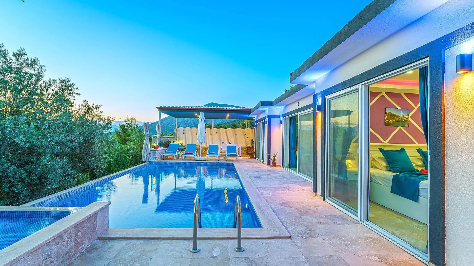 Kaş Üzümlü'de Enfes Doğada, Özel Havuzlu, Jakuzili Villa görsel 2