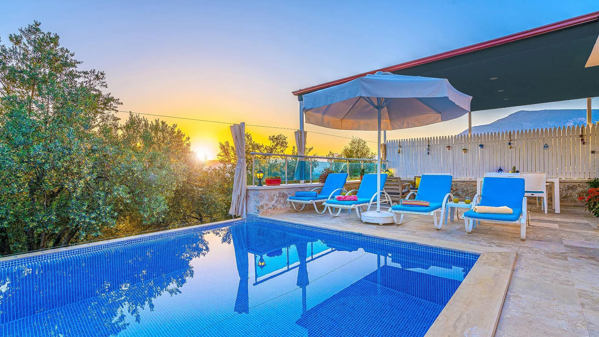 Kaş Üzümlü'de Enfes Doğada, Özel Havuzlu, Jakuzili Villa görsel 3