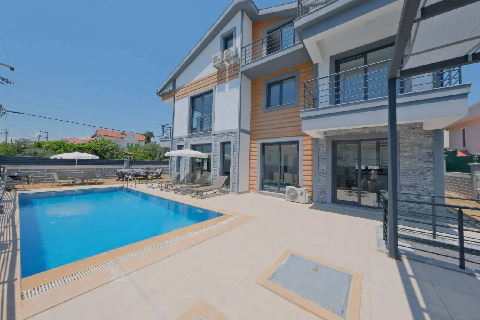 Fethiye Çiftlik'te Geniş Alanlara Sahip, Özel Havuzlu, Kiralık Villa görsel 2