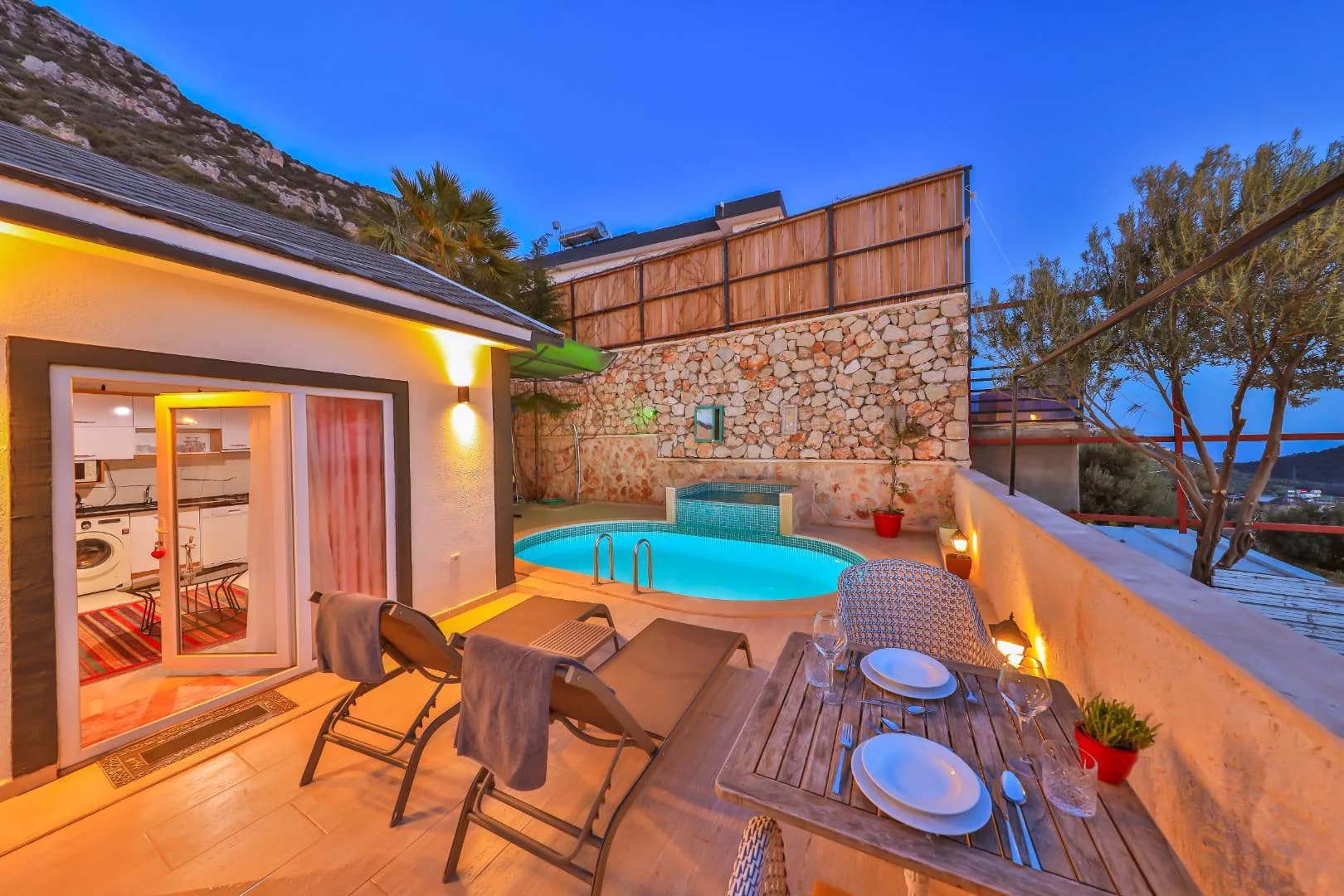 Kaş Kördere'de Balayı Çiftlerine Uygun, Özel Havuzlu, Jakuzili Villa görsel 3