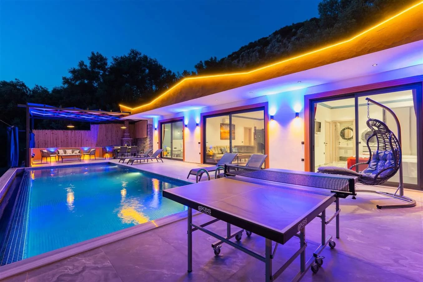 Kaş İslamlar'da Çekirdek Ailelere Uygun, Modern Tasarımlı Villa görsel 2