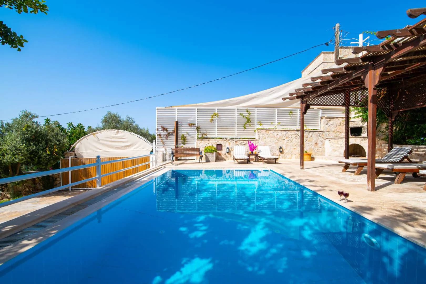 Kalkan Kördere'de Nezih Konumda, Özel Havuzlu, Kiralık Villa görsel 3