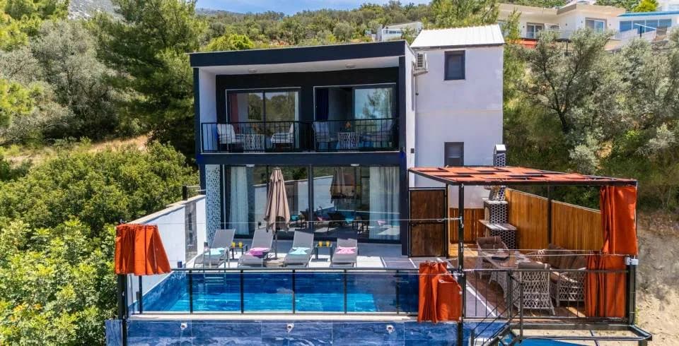 Kaş İslamlar'da Doğayla İç İçe, Özel Havuzlu, 2+1 Kiralık Villa görsel 3