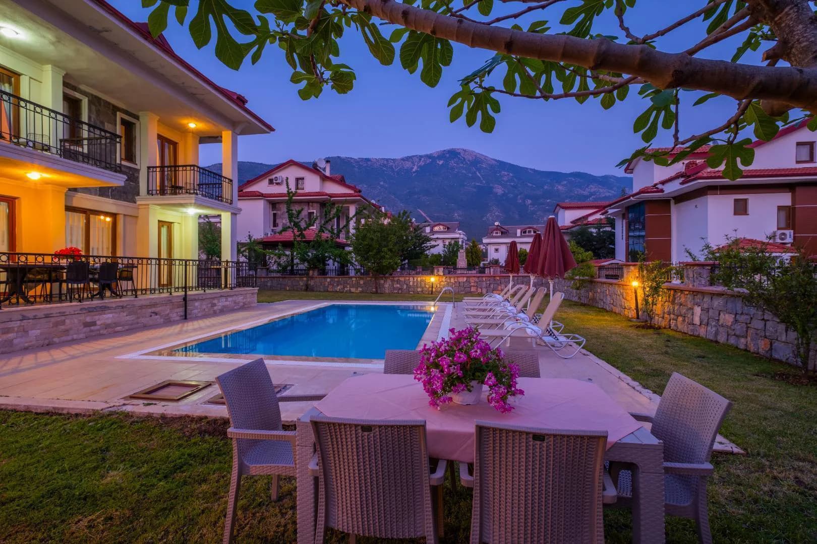 Fethiye Ölüdeniz'de Muhteşem Doğa Manzaralı, Özel Havuzlu, Lüks Villa görsel 2