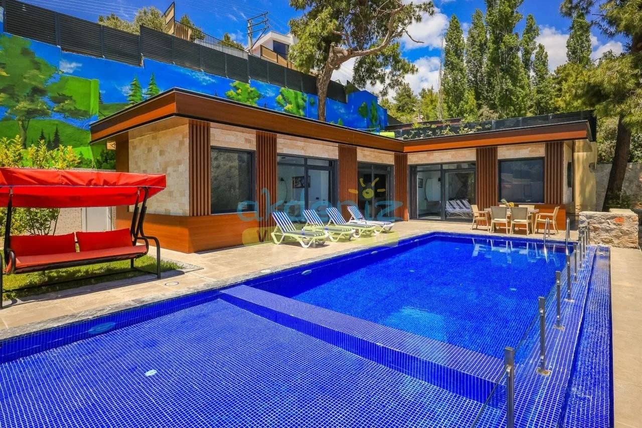 Kaş İslamlar'da Enfes Doğa Manzaralı, Özel Havuzlu, Kiralık Villa görsel 1