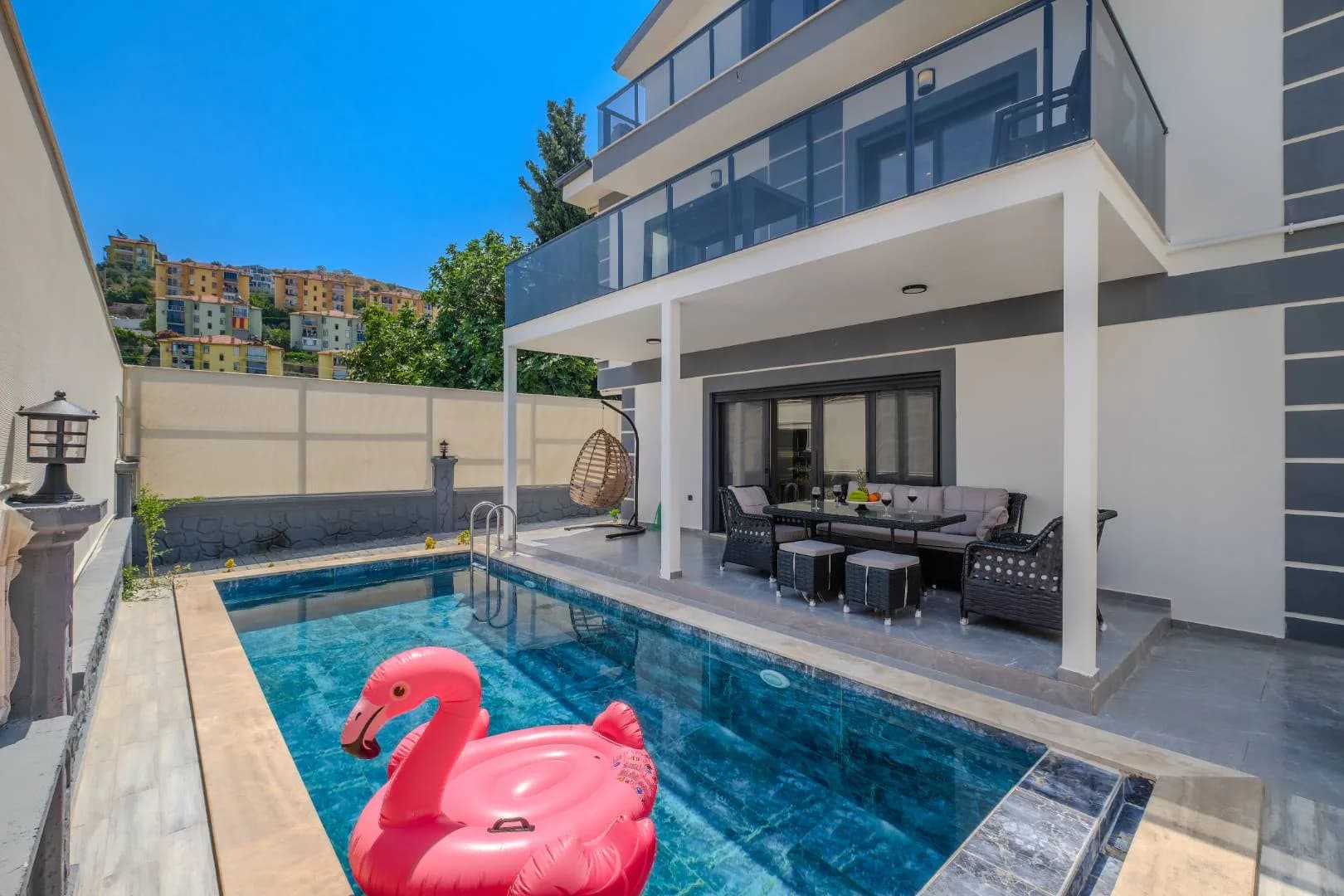 Fethiye Karaçulha'da Geniş Ailelere Uygun, Özel Havuzlu, Modern Villa görsel 1