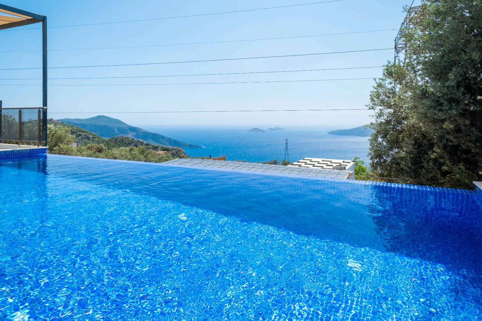 Kaş Bezirgan'da Eşsiz Deniz Manzaralı, Özel Havuzlu, Modern Villa görsel 1