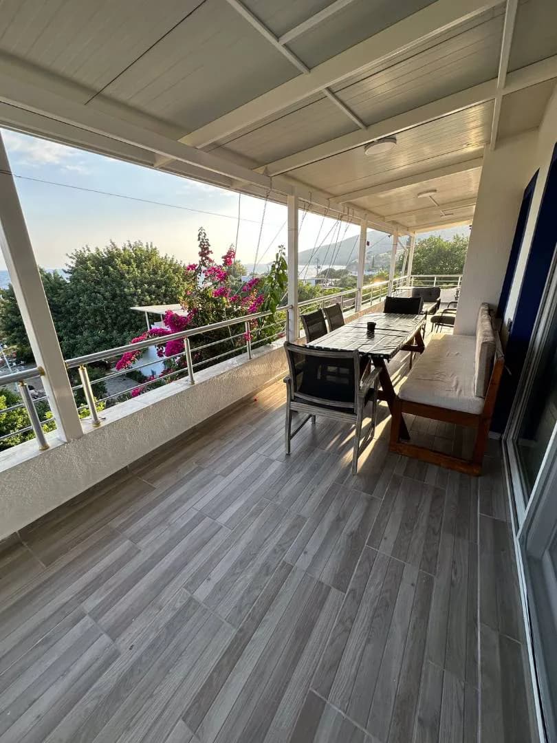 Bodrum'da Denize Sıfır Konumda, Jakuzili, Konforlu Suit görsel 1