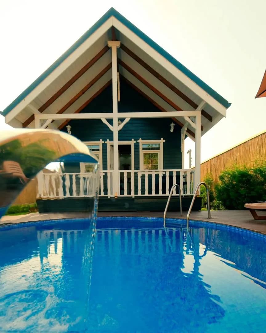Sapanca Kırkpınar'da Merkezi Konumda, Isıtmalı Havuzlu, Kiralık Bungalov görsel 1