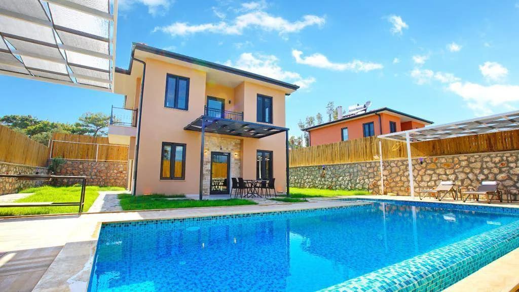 Kaş Gelemiş'te Elverişli Konumda, Özel Havuzlu, Bahçeli Villa görsel 1