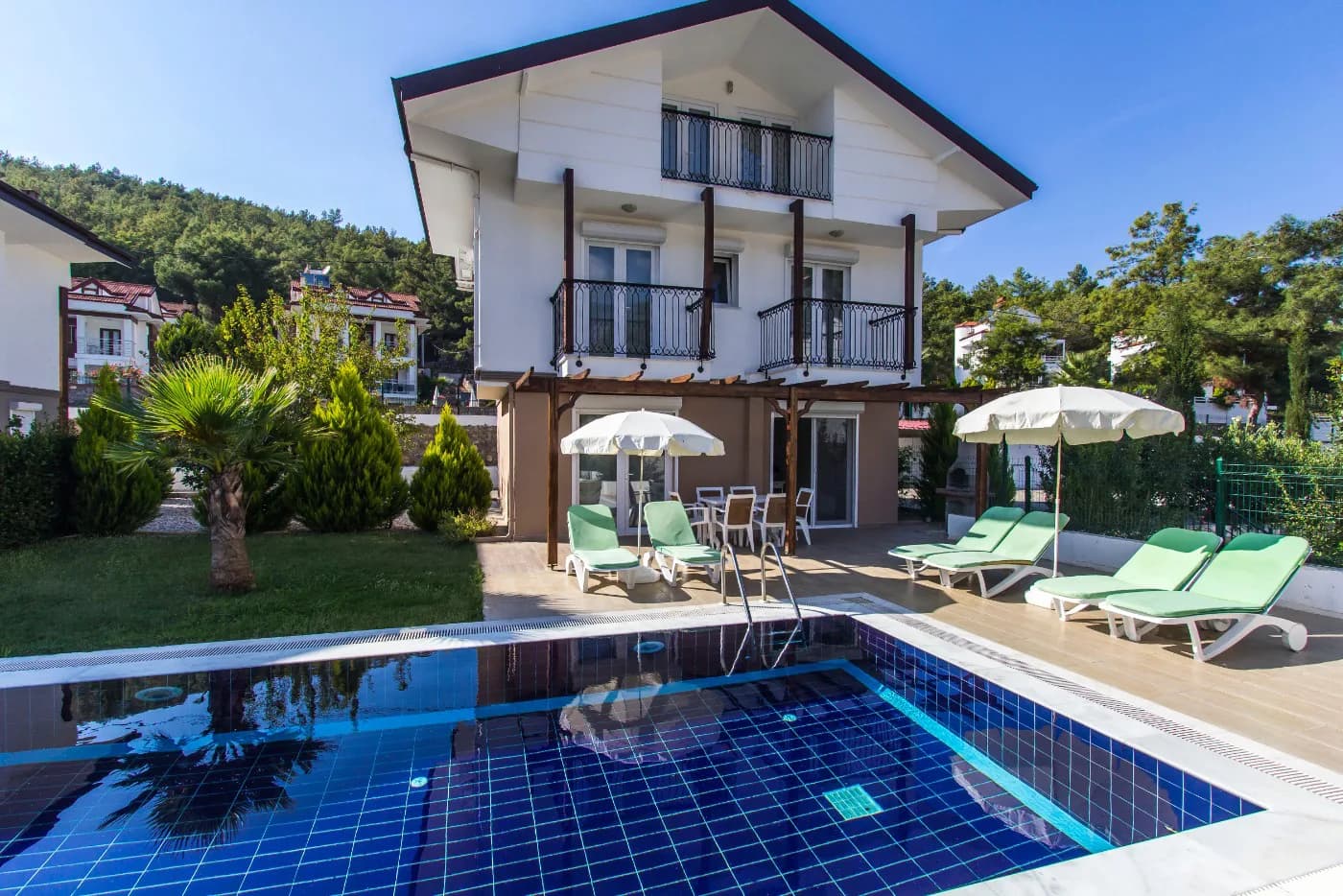 Fethiye Ölüdeniz'de Geniş Bahçeli, Özel Havuzlu, 8 Kişilik Villa görsel 2