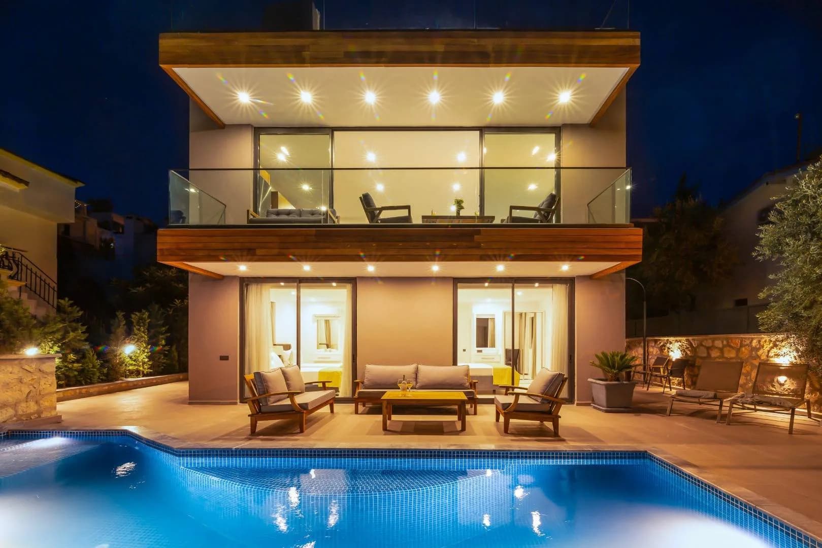 Kaş Kalkan'da Deniz ve Şehir Manzaralı, Özel Havuzlu, Kiralık Villa görsel 1