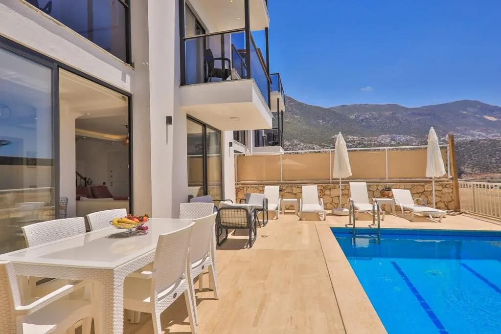 Kaş Kalkan'da Deniz Manzaralı, Özel Havuzlu, 6 Kişilik Lüks Villa görsel 3