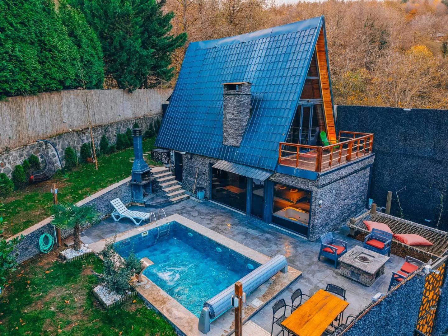 Sapanca Memnuniye'de Kalabalık Ailelere Uygun, Jakuzili, Kiralık Bungalov görsel 1