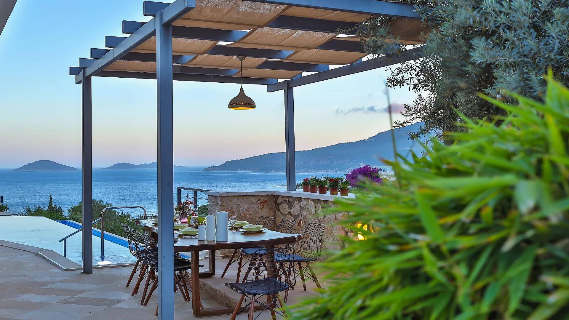 Kaş Kalkan'da Enfes Doğa Manzaralı, Özel Havuzlu, Kiralık Villa görsel 3