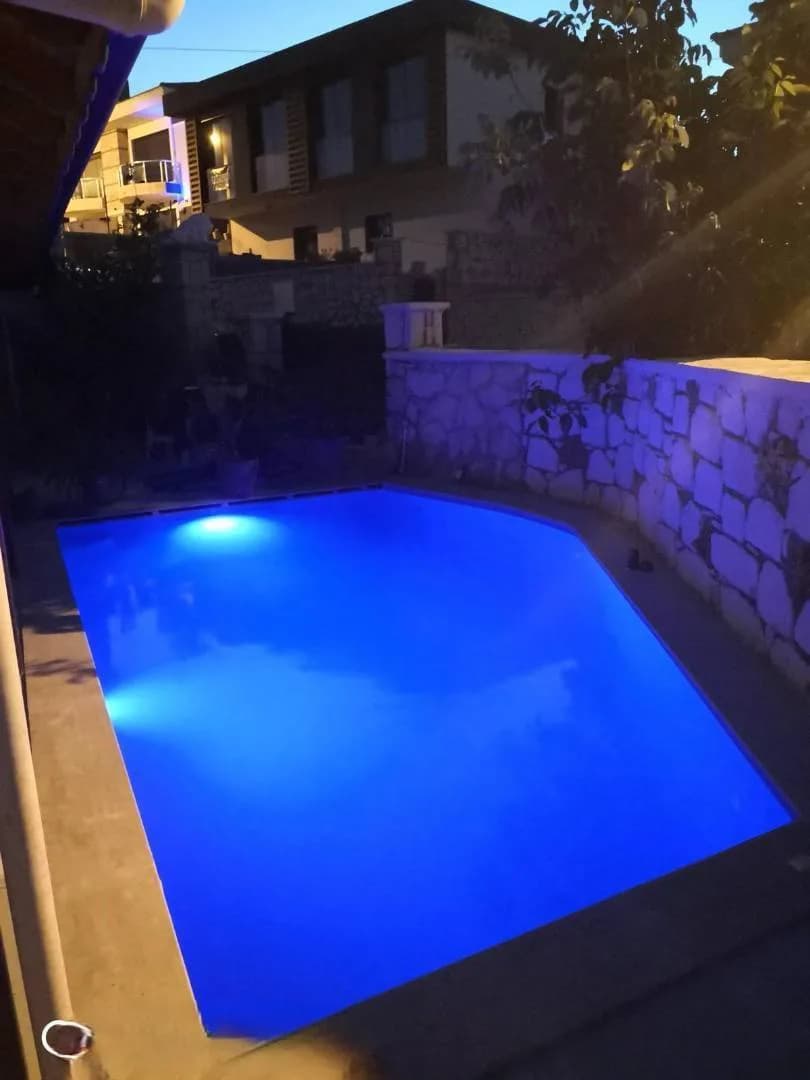 Çeşme Şifne'de Denize Yakın Konumda, Özel Havuzlu, 3+1, Konforlu Villa görsel 2