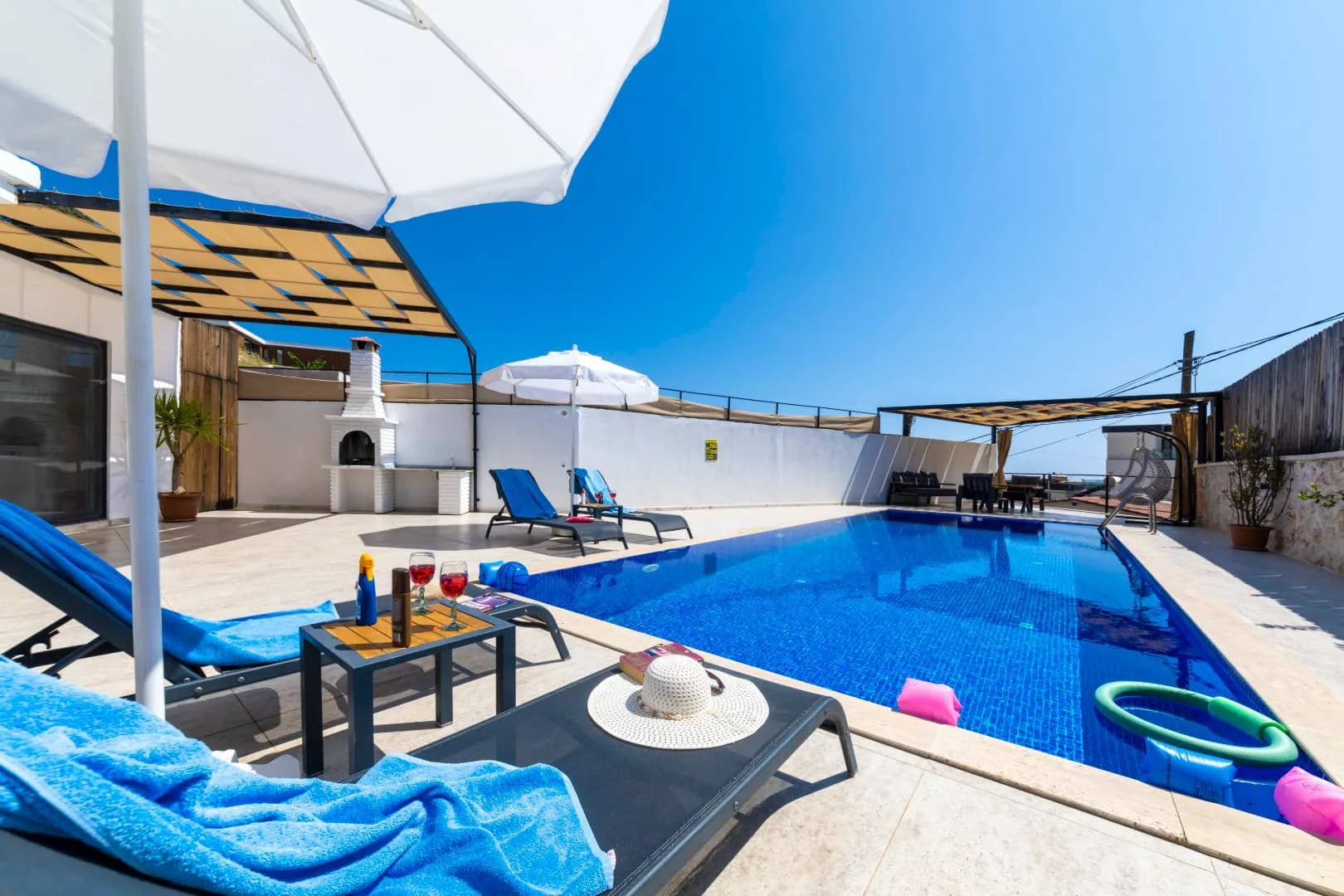 Kaş Bezirgan'da Doğa İle İç İçe, Özel Havuzlu, Konforlu Villa görsel 3