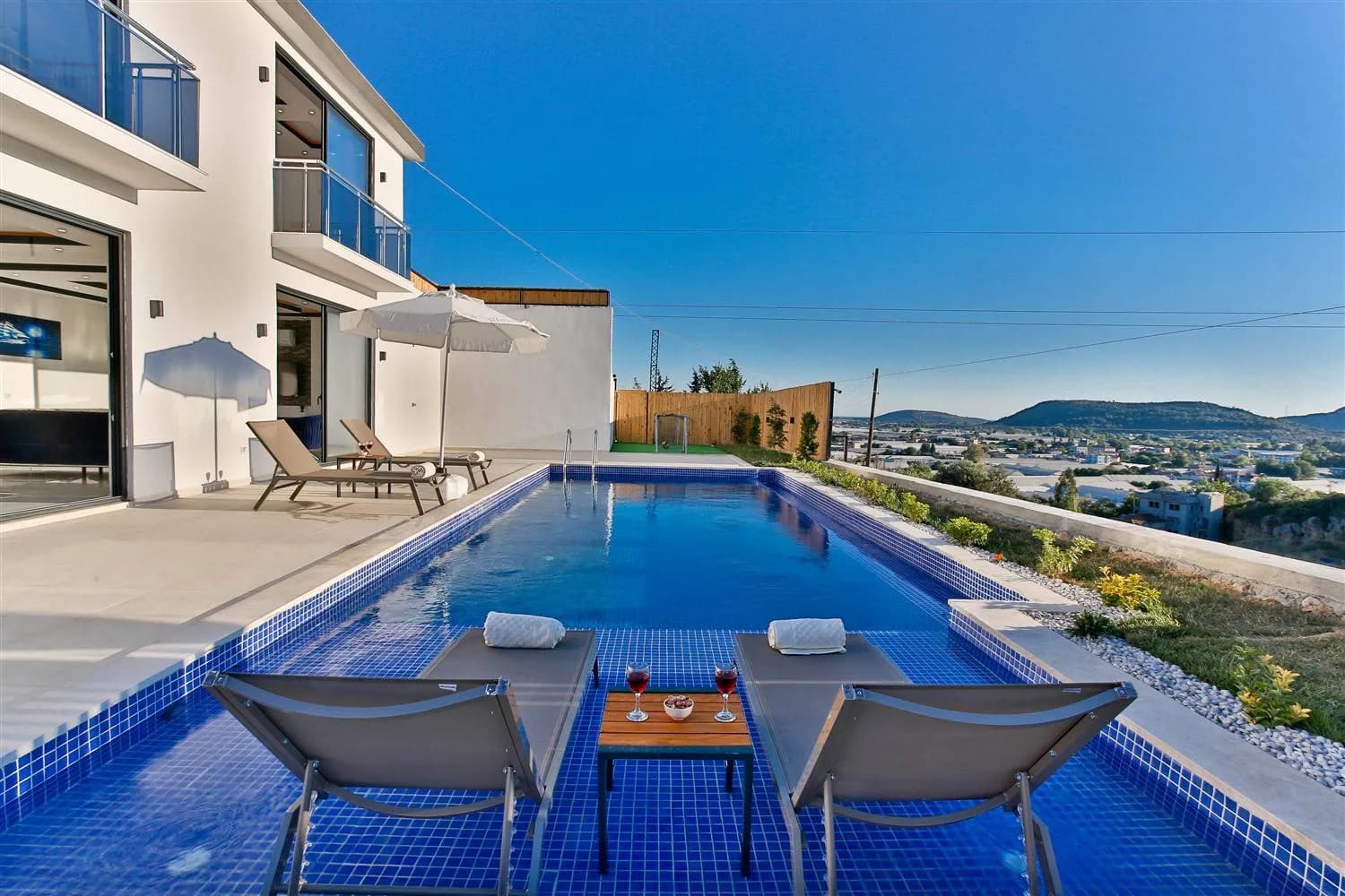 Kalkan Kınık'ta Doğa İçerisinde, Özel Havuzlu, Modern Villa görsel 2