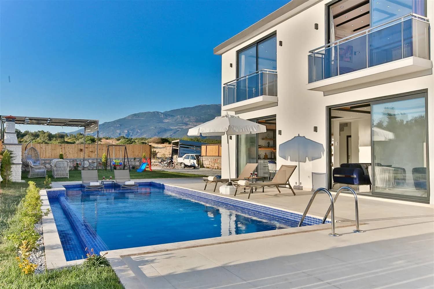 Kalkan Kınık'ta Doğa İçerisinde, Özel Havuzlu, Modern Villa görsel 1