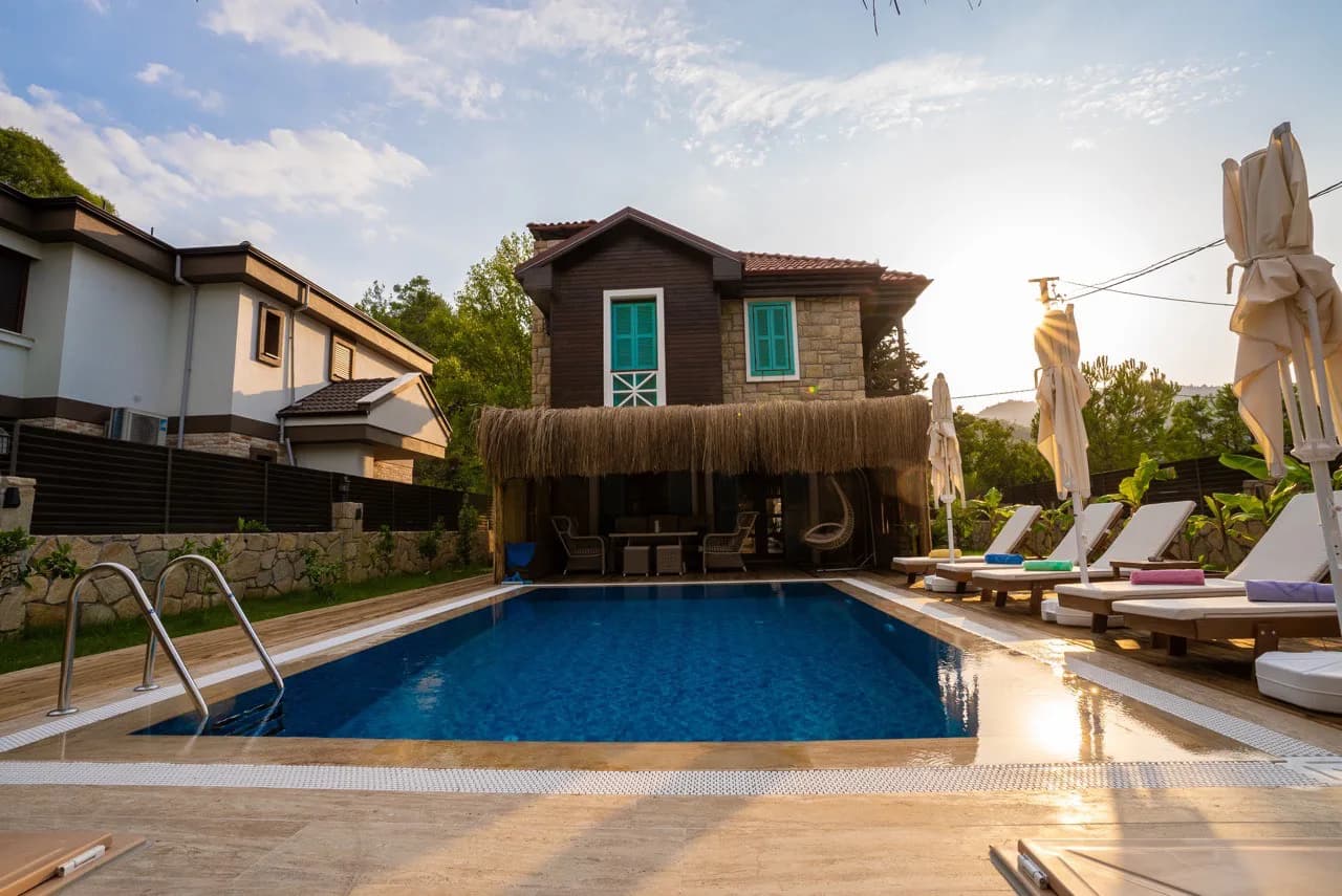 Marmaris Çamlı'da Elverişli Konumda, Tuzlu Özel Havuzlu, 3+1 Villa görsel 1