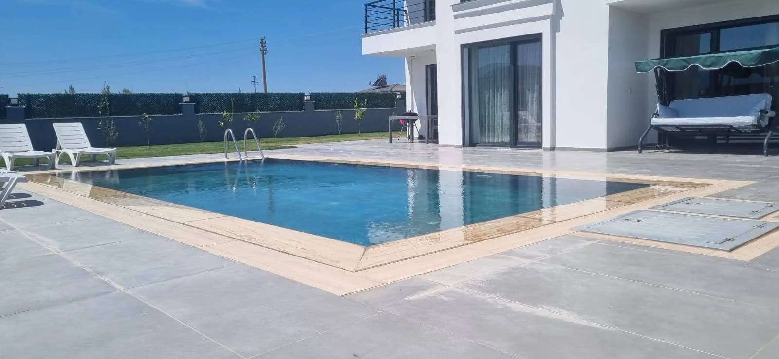 Didim Yeniköy'de Sakin Konumda, Özel Havuzlu, 10 Kişilik Villa görsel 3