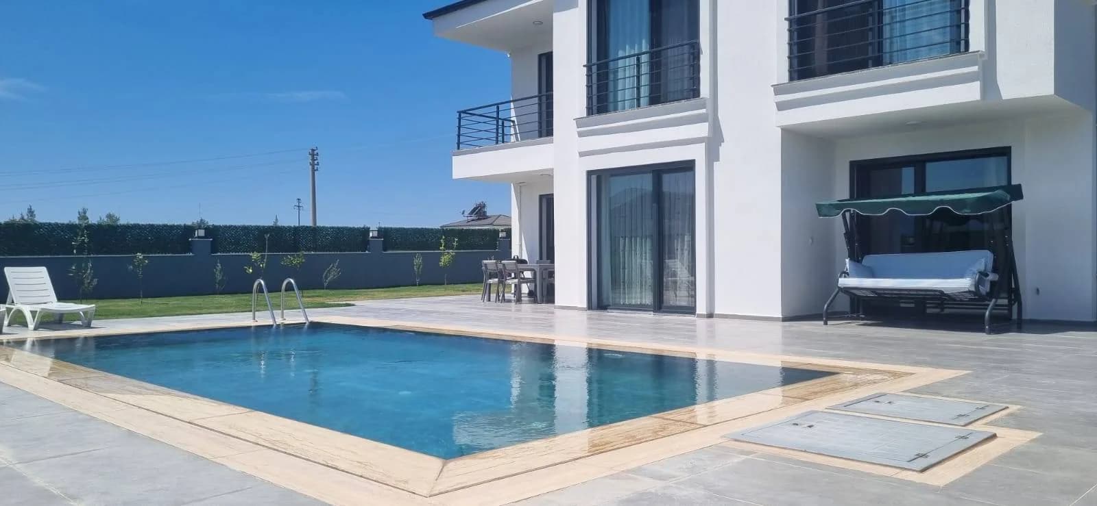 Didim Yeniköy'de Sakin Konumda, Özel Havuzlu, 10 Kişilik Villa görsel 2