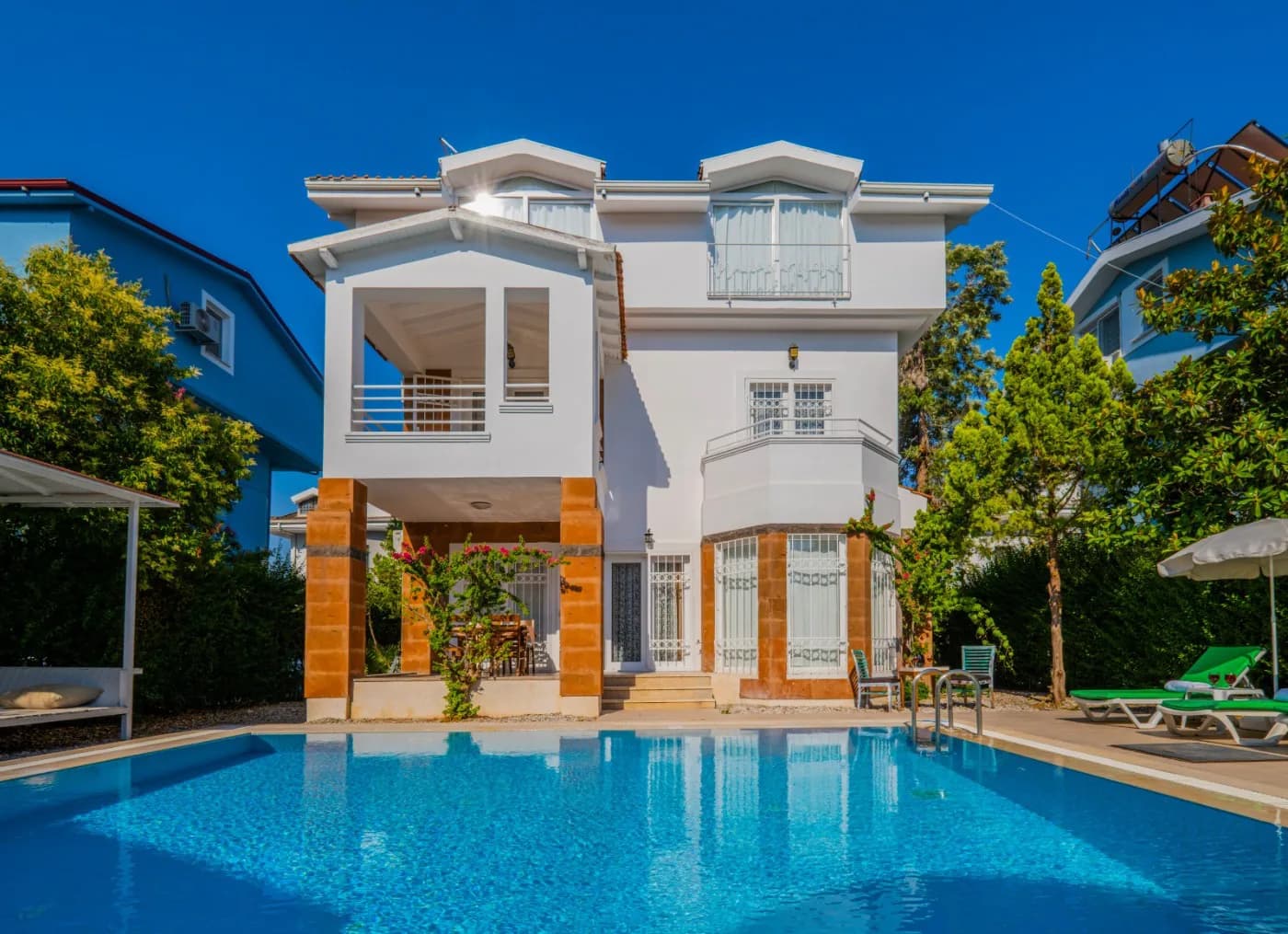 Fethiye Foça'da Doğa İle İç İçe, Özel Havuzlu, 5+1 Ferah Villa görsel 3
