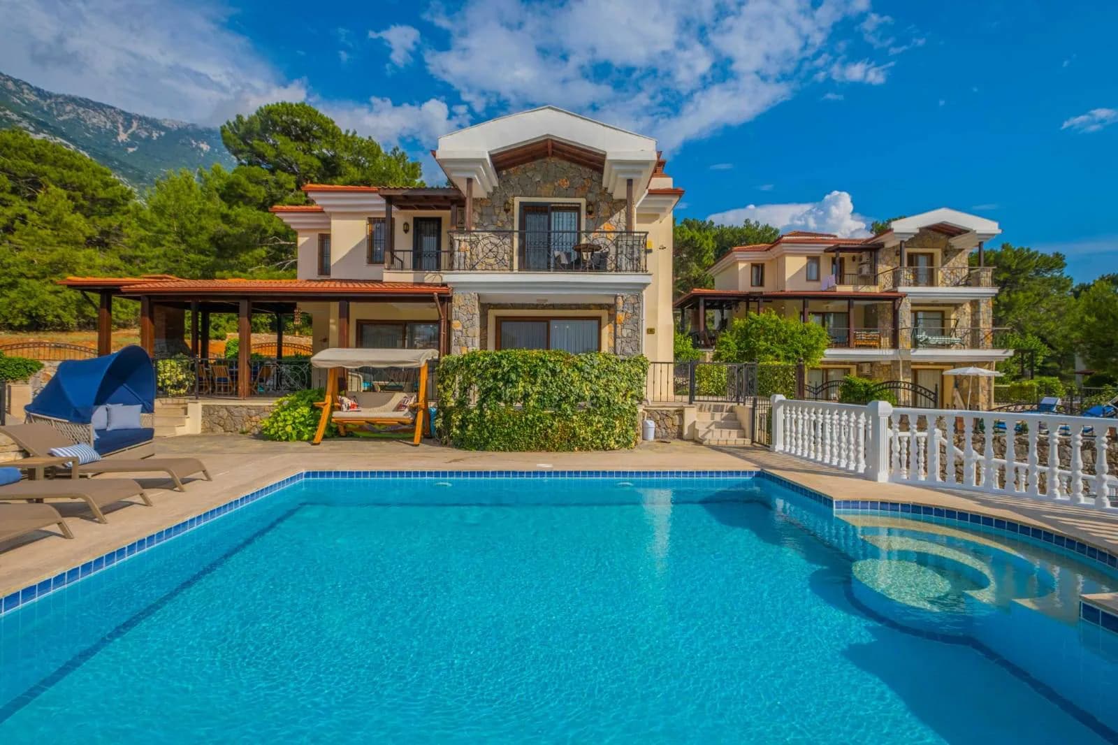 Fethiye Ölüdeniz'de Kalabalık Ailelere Uygun, Özel Havuzlu, Lüks Villa görsel 1