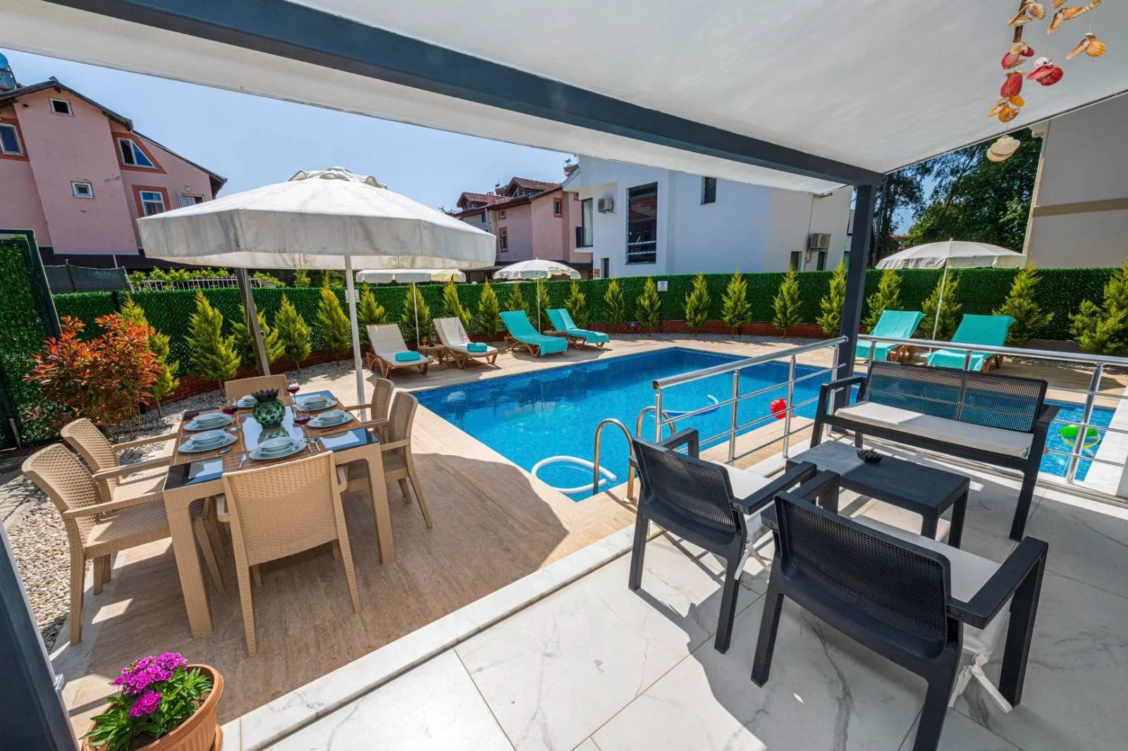 Fethiye Çiftlik'te Sakin Konumda, Özel Havuzlu, Modern Villa görsel 3