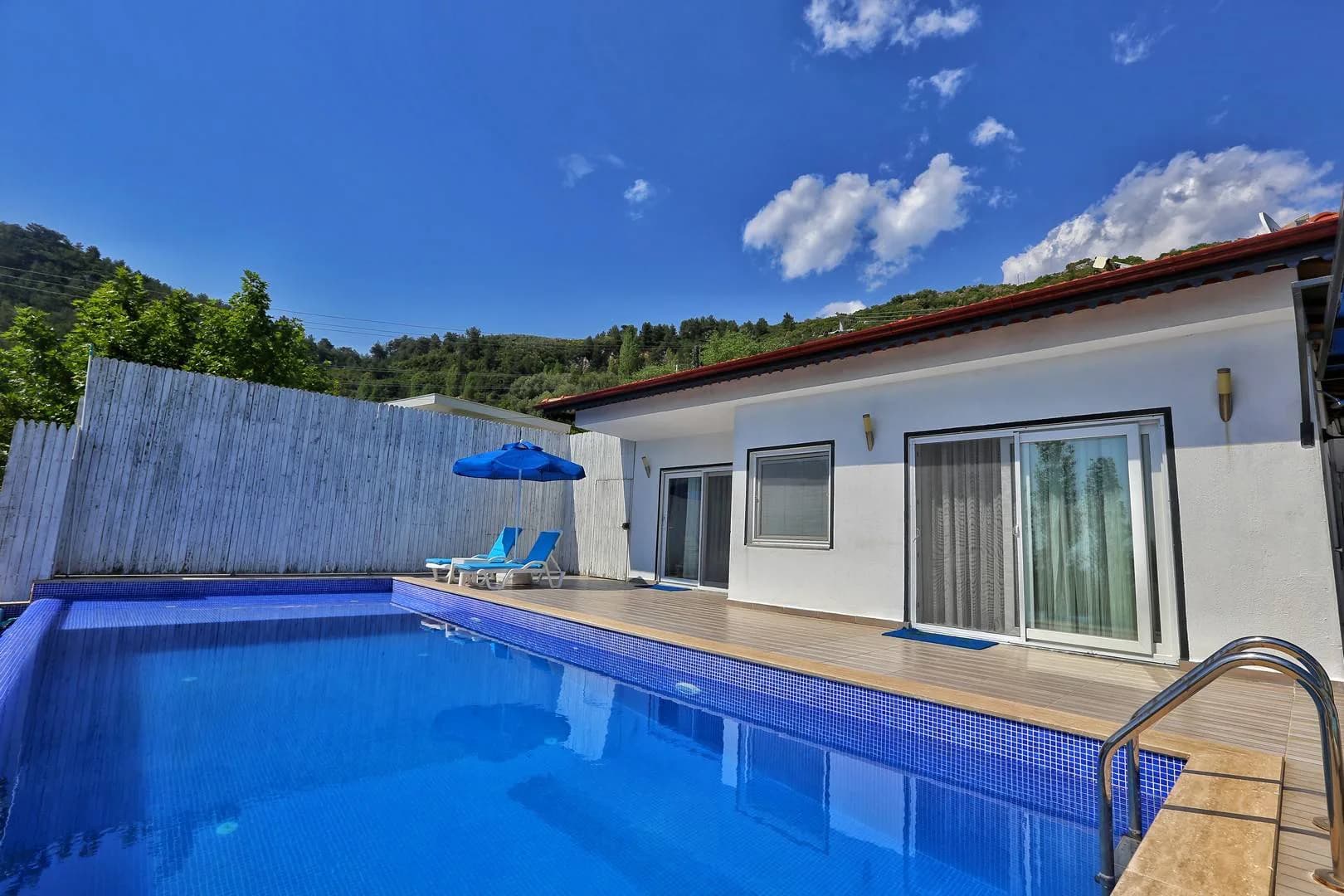 Kaş İslamlar'da Huzurlu Doğada, Özel Havuzlu, Jakuzili Villa görsel 2