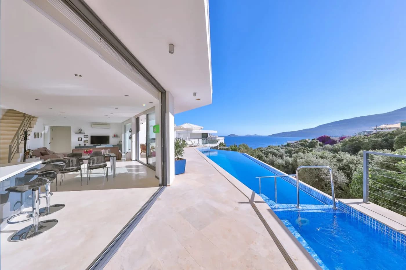 Kalkan'da Deniz Manzaralı, Yetişkin ve Çocuk Havuzlu, Merkezi Villa görsel 3