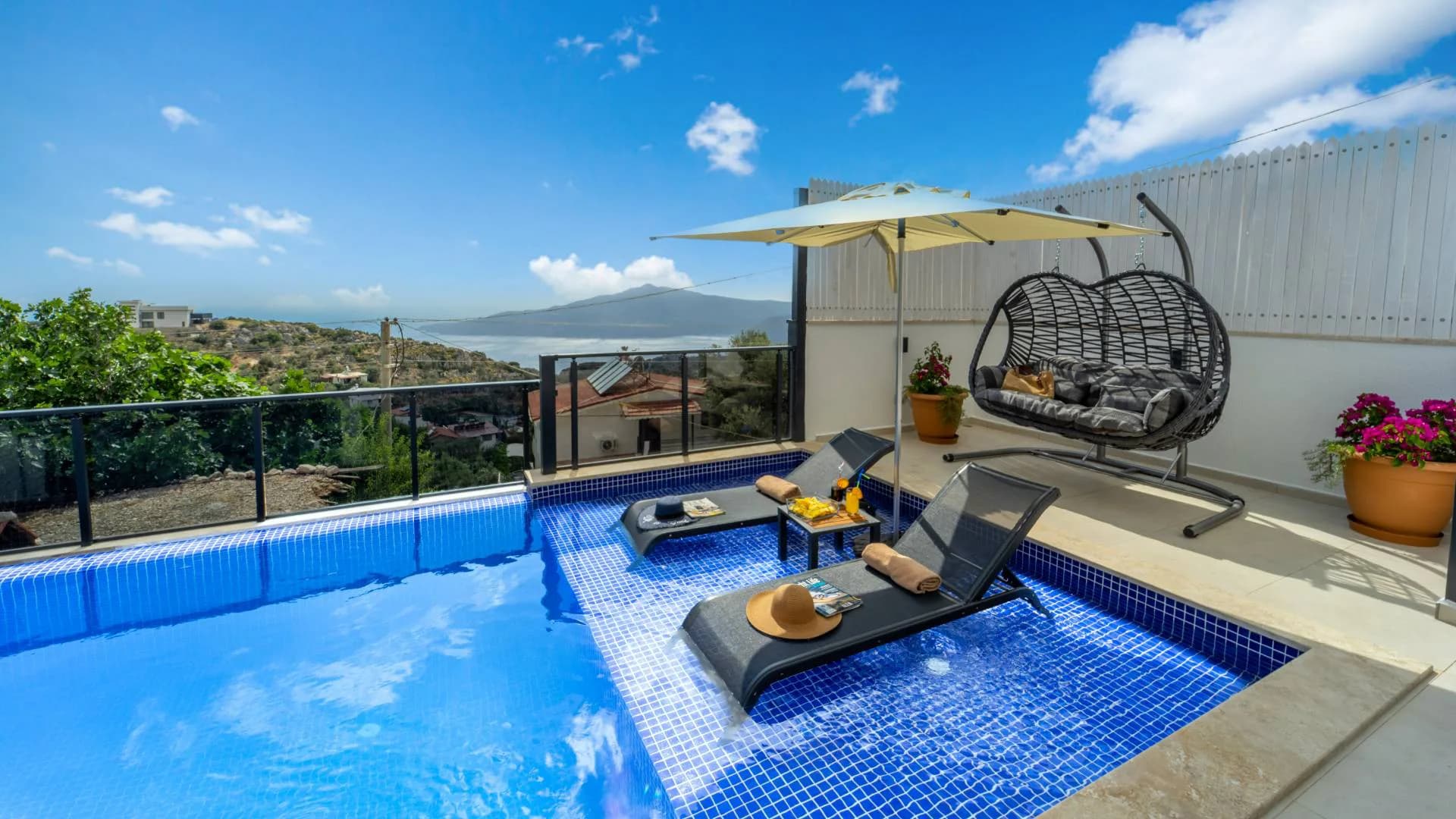 Kaş Bezirgan'da Enfes Deniz Manzaralı, Özel Havuzlu, Jakuzili Villa görsel 2