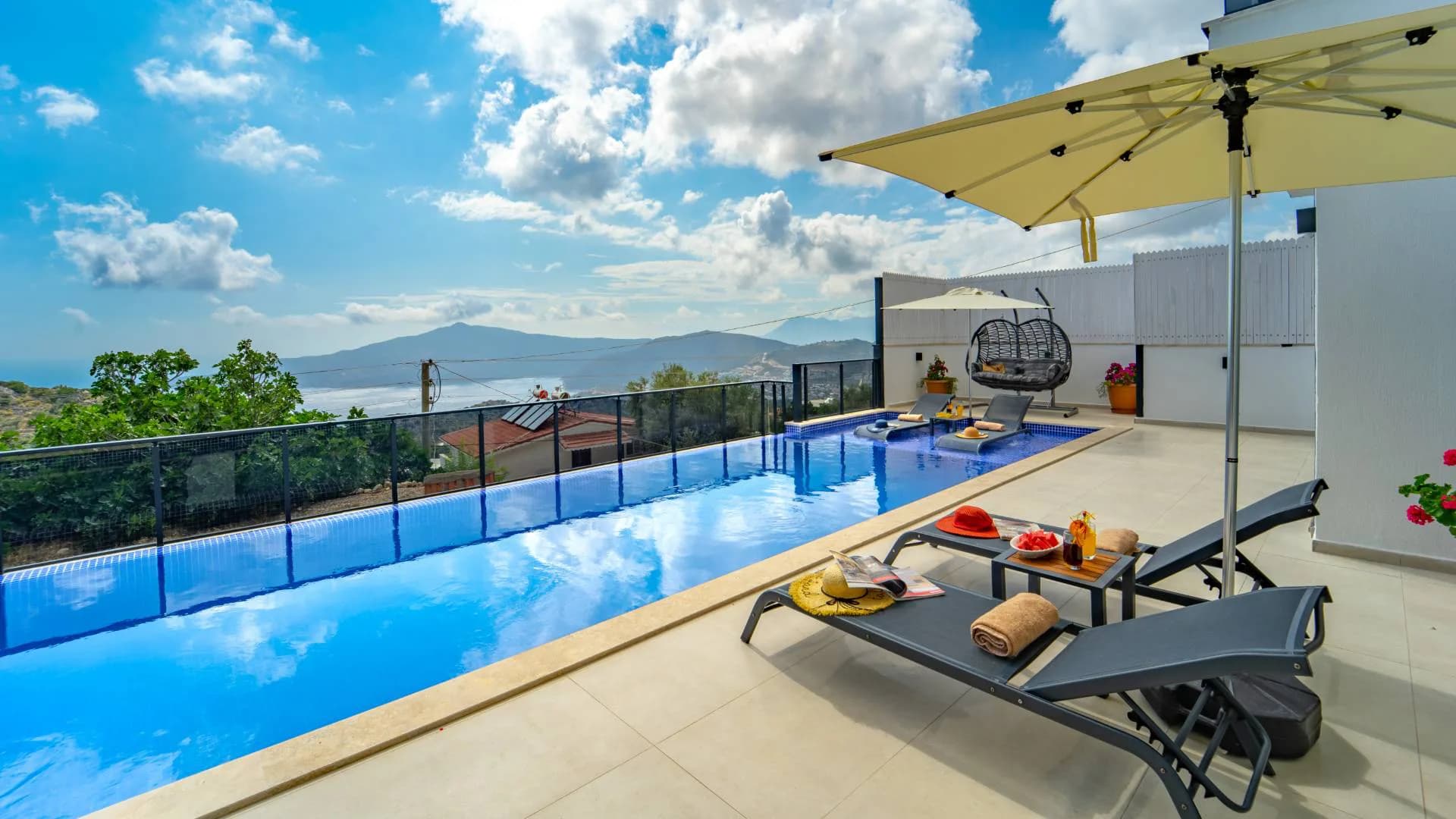 Kaş Bezirgan'da Enfes Deniz Manzaralı, Özel Havuzlu, Jakuzili Villa görsel 1