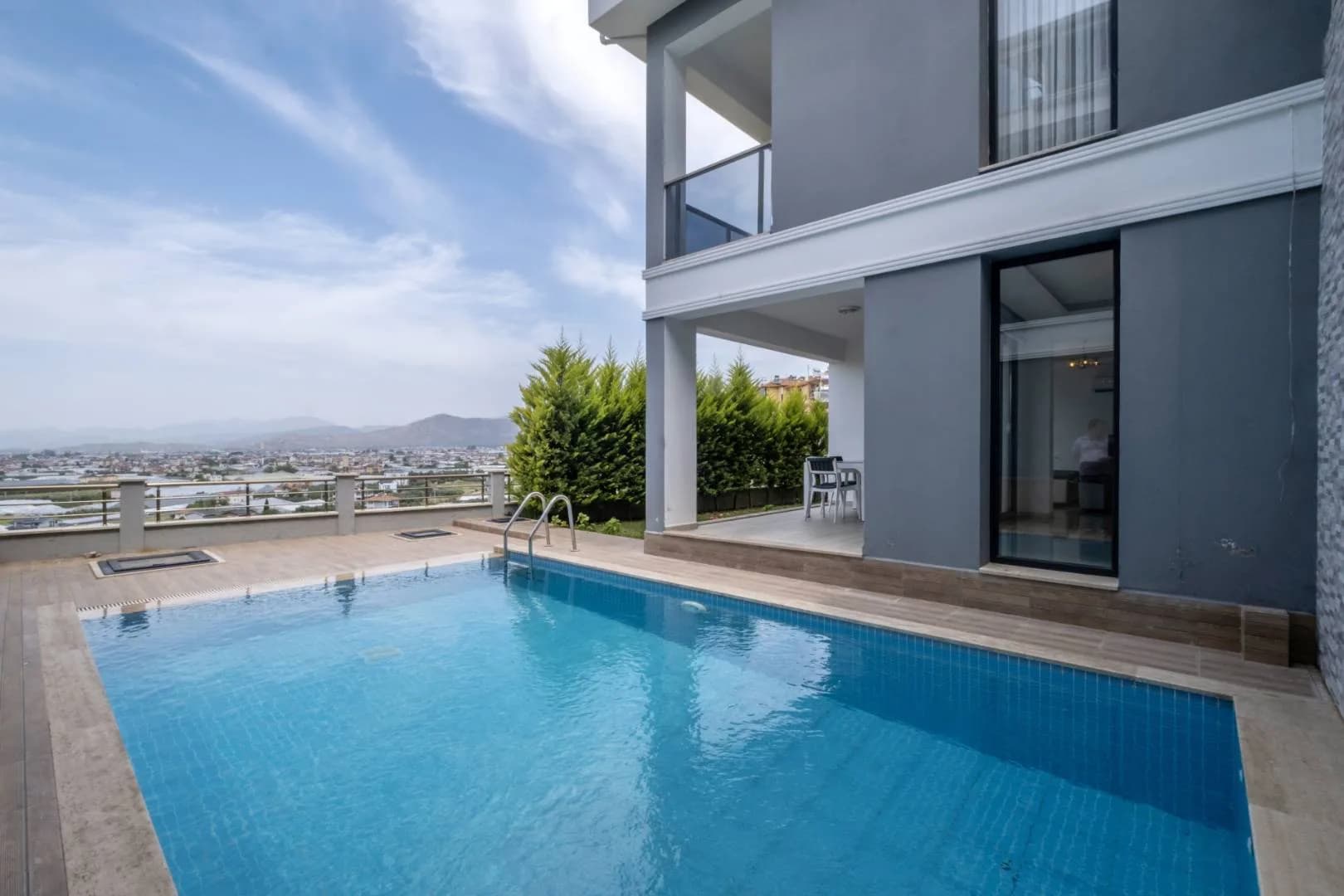Muğla Fethiye'de Muhteşem Manzaralı, Özel Havuzlu, Konforlu Villa görsel 1