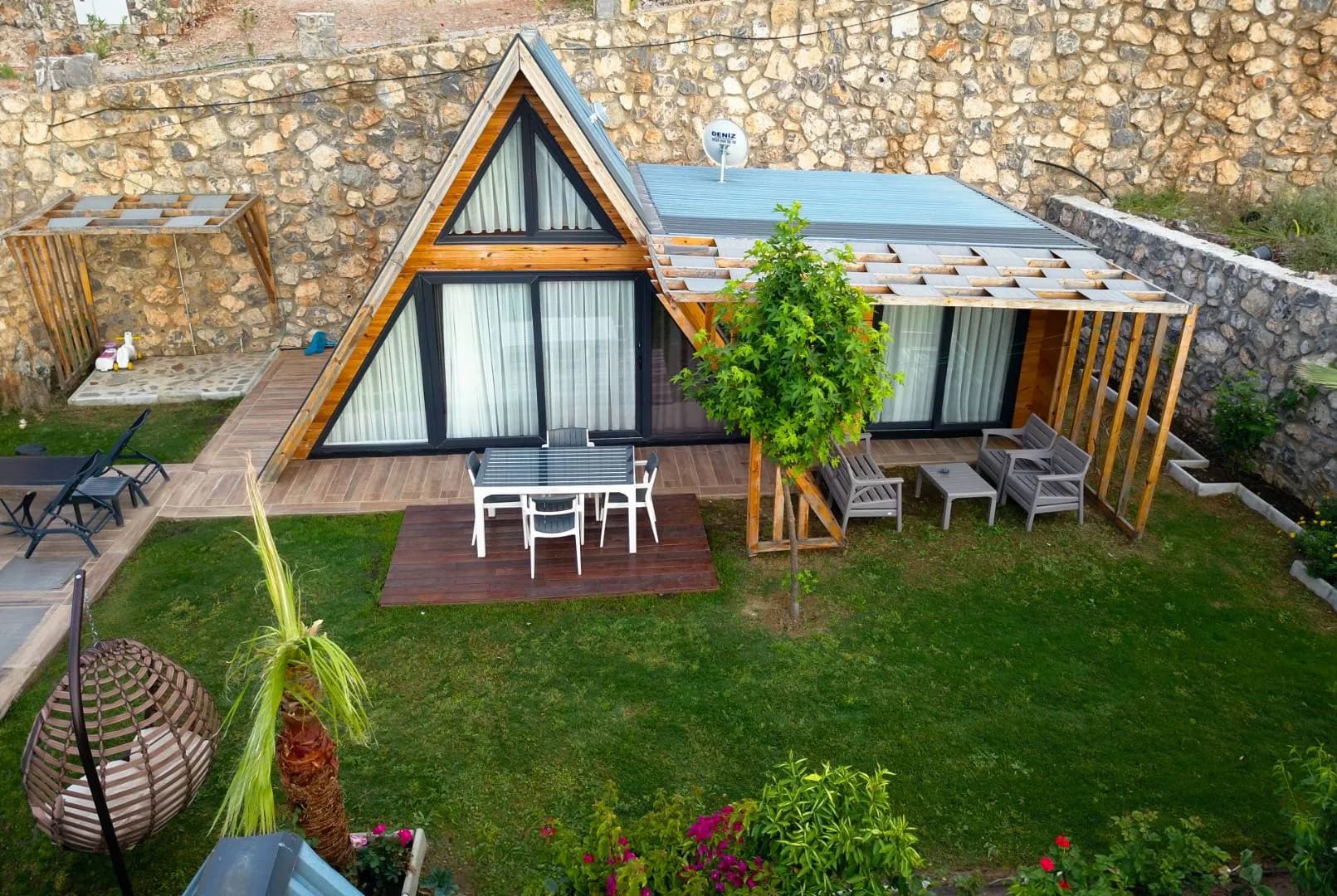 Fethiye Çalıca'da Geniş Bahçeli, Özel Havuzlu, 2+1 Bungalov görsel 3