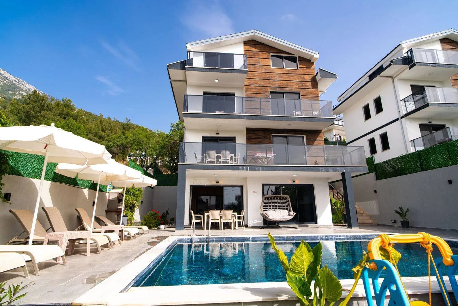 Fethiye Ovacık'ta Kalabalık Ailelere Uygun, Özel Havuzlu, Modern Villa görsel 1