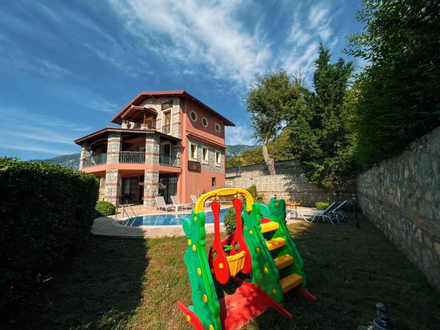 Fethiye Ölüdeniz'de Kalabalık Ailelere Uygun, Özel Havuzlu, Taş Villa görsel 3
