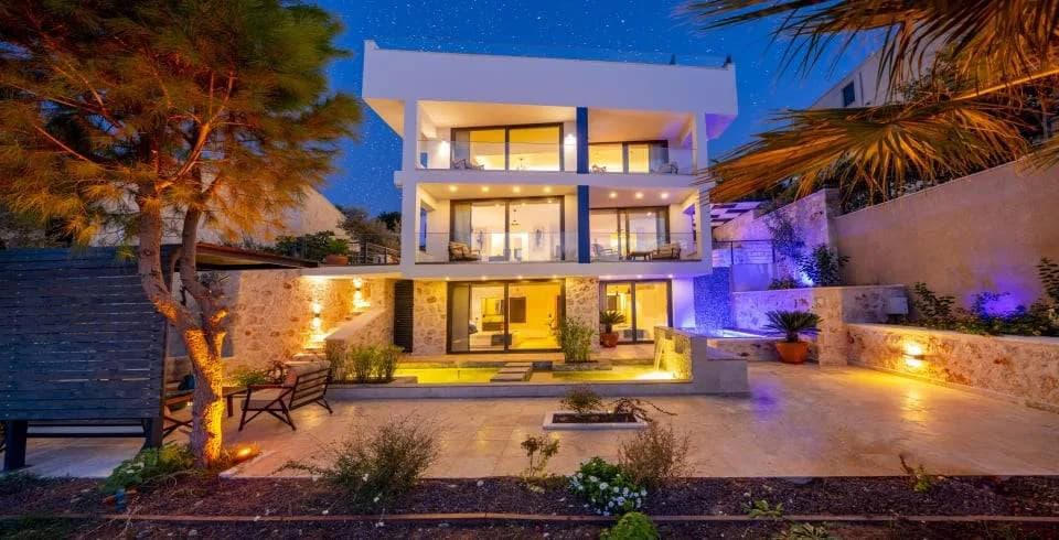 Kaş Kalkan'da Benzersiz Deniz Manzaralı, Özel Havuzlu, Estetik Villa görsel 1