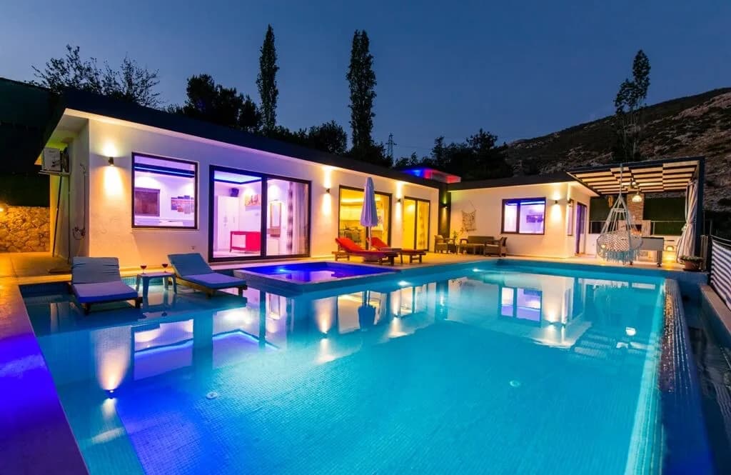 Kaş İslamlar'da Doğa İle İç İçe, Özel Havuzlu, Jakuzili Villa görsel 2