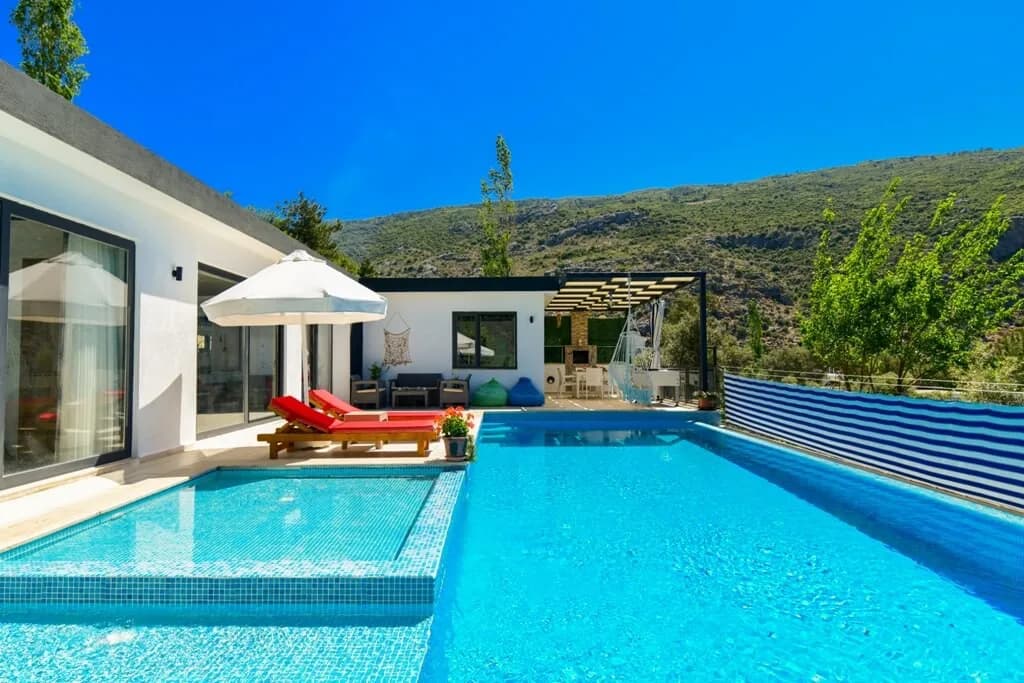 Kaş İslamlar'da Doğa İle İç İçe, Özel Havuzlu, Jakuzili Villa görsel 3