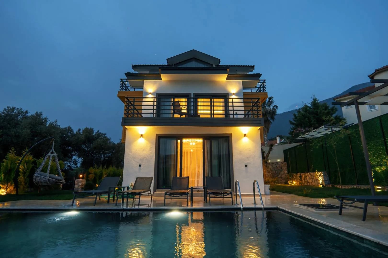 Fethiye Ölüdeniz'de Geniş Ailelere Uygun, Özel Havuzlu, 3+1 Villa görsel 2