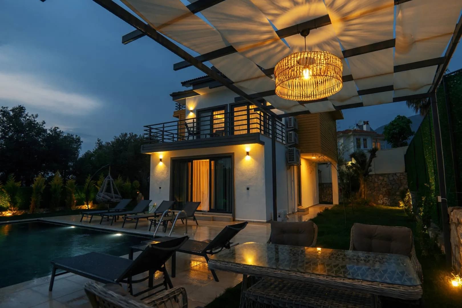 Fethiye Ölüdeniz'de Geniş Ailelere Uygun, Özel Havuzlu, 3+1 Villa görsel 3
