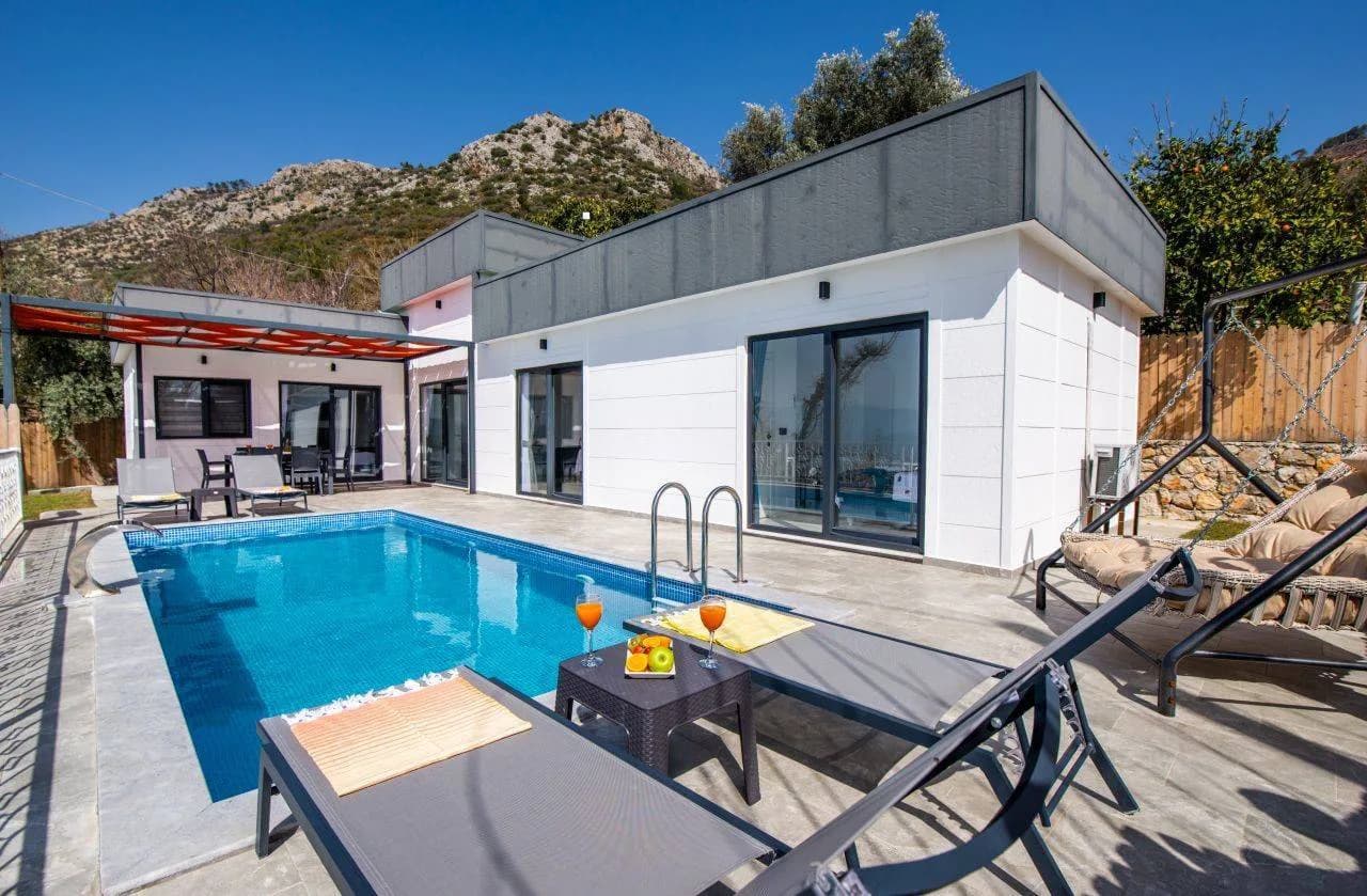 Kaş Üzümlü'de Muhteşem Doğada, Özel Havuzlu, Huzurlu Villa görsel 1
