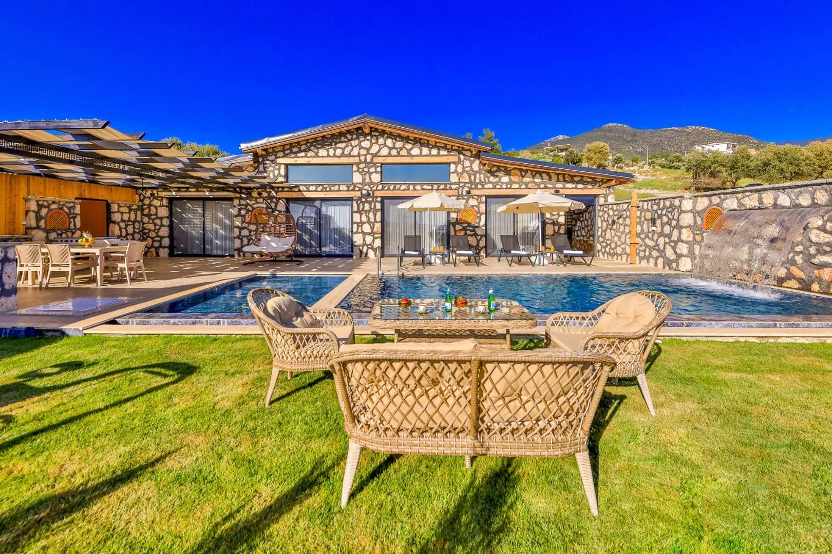 Kaş Çavdır'da Gözlerden Uzak Konumda, Özel Havuzlu, Taş Villa görsel 2