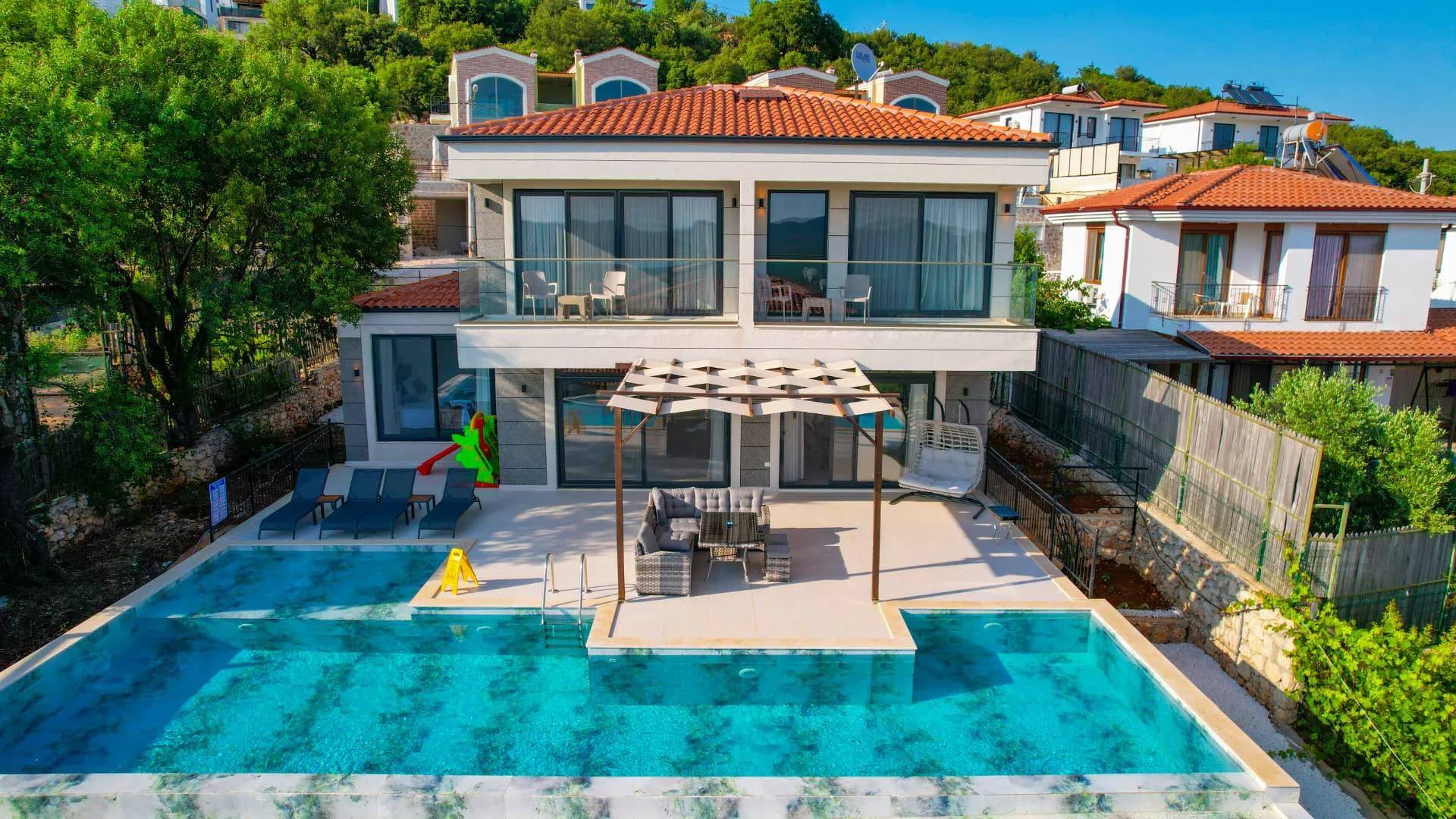 Kaş Andifli'de Muhteşem Doğa Manzaralı, Özel Havuzlu, Kiralık Villa görsel 1