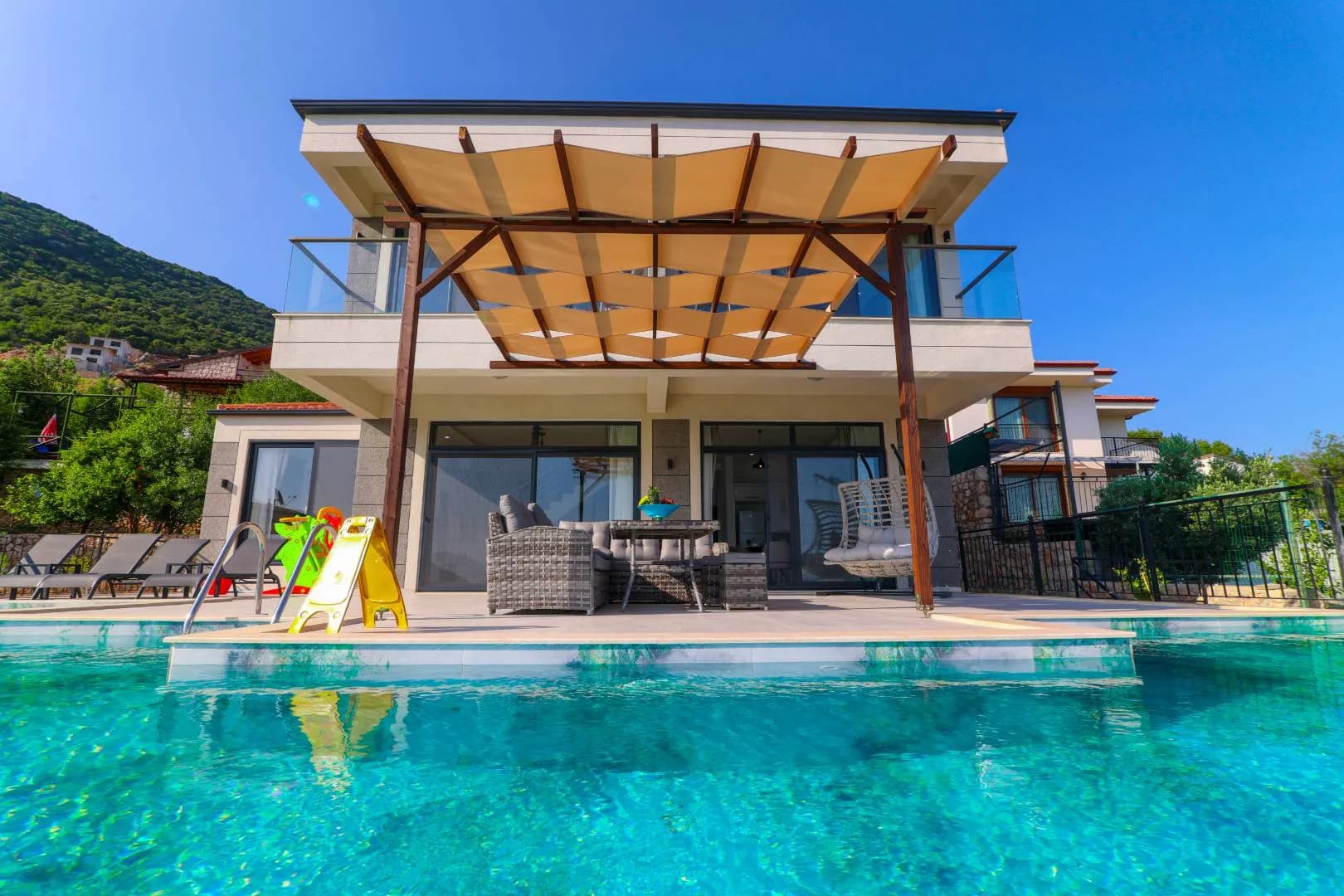 Kaş Andifli'de Muhteşem Doğa Manzaralı, Özel Havuzlu, Kiralık Villa görsel 2
